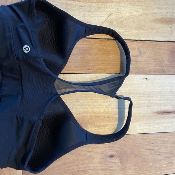 Lululemon Speed Up Bra *High Support for C/D Cup Size 4 - Picture 6 of 7